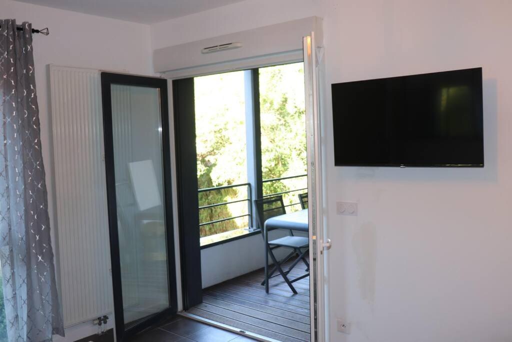 Les Cedres -Tram A 50 Metres, Bordeaux A 5 Minutes, Parking Apartment Cenon Exterior foto