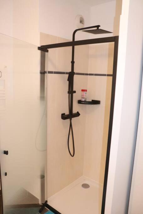 Les Cedres -Tram A 50 Metres, Bordeaux A 5 Minutes, Parking Apartment Cenon Exterior foto