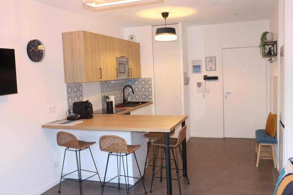 Les Cedres -Tram A 50 Metres, Bordeaux A 5 Minutes, Parking Apartment Cenon Exterior foto